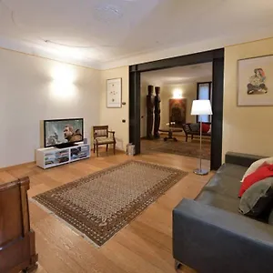  Appartement C-rooms, Residenza Correggio
